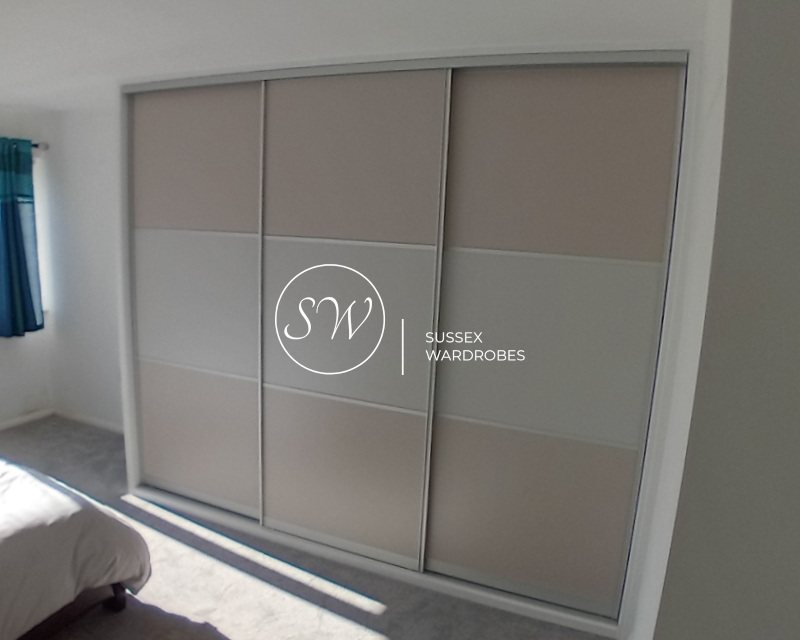 Sliding wardrobe doors with three panels