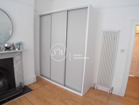 Aluminium Frame with Light Grey Door Panels