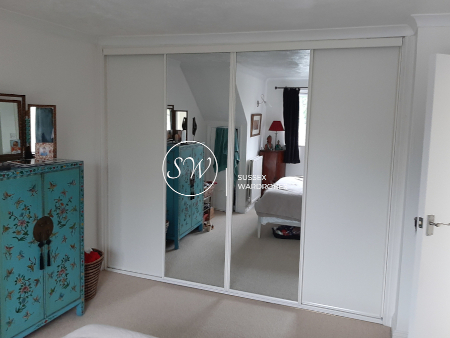 White Frame, White and Mirror Full Panels